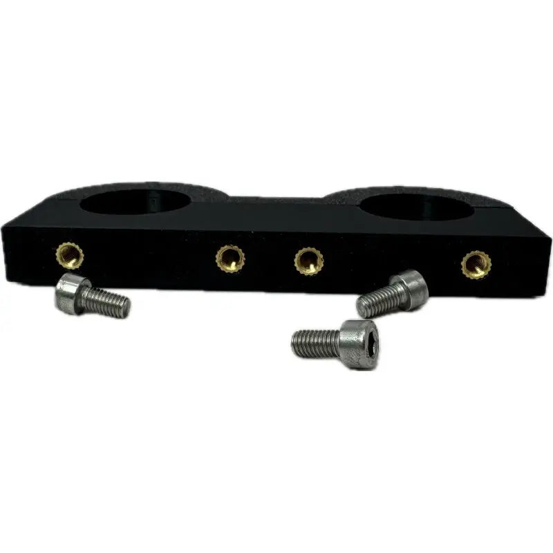 Polaris Backup+ Twin Mount, Ansicht von unten mit Schrauben